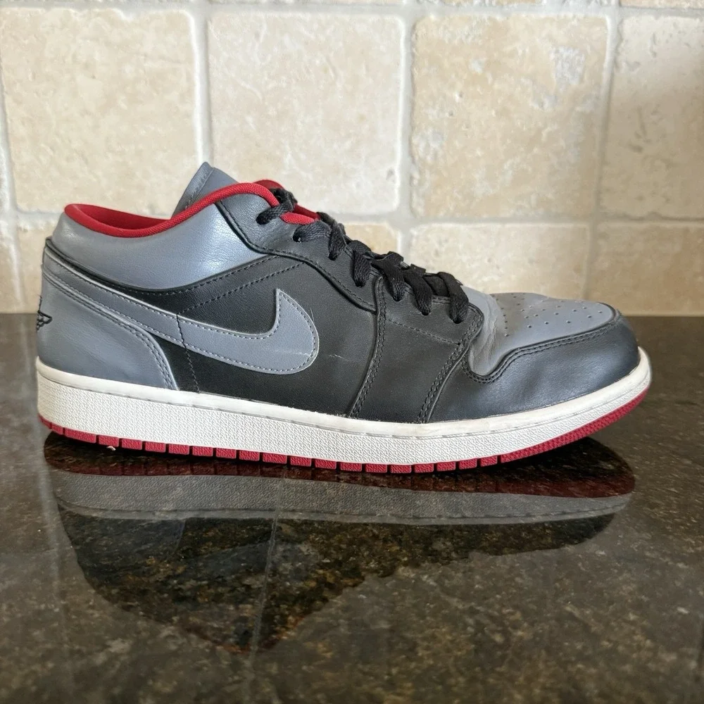 Nike Air Jordan 1 Retro Low 
